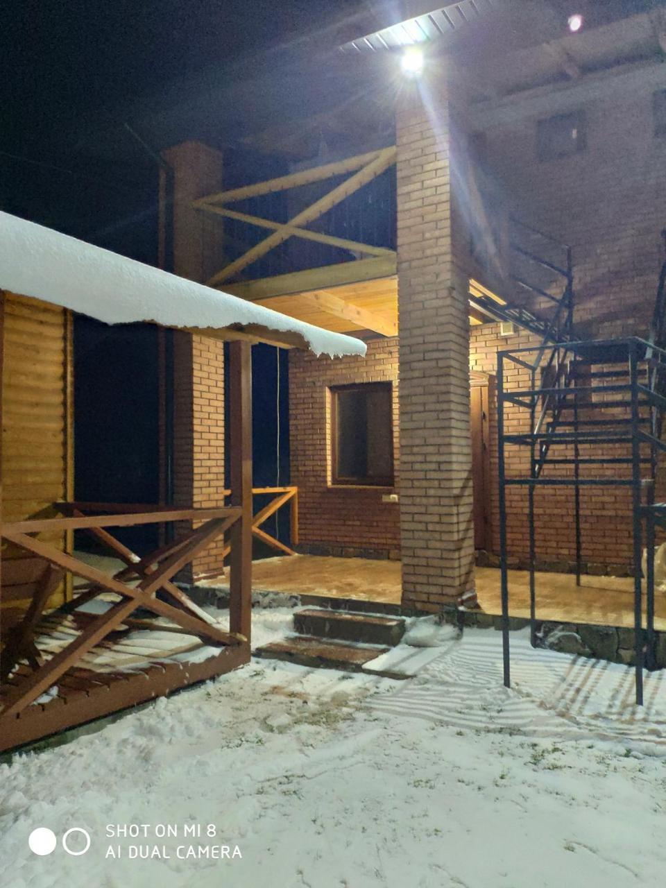 Pryvatna Sadyba Tviy Kut Hotel Свитяз Екстериор снимка