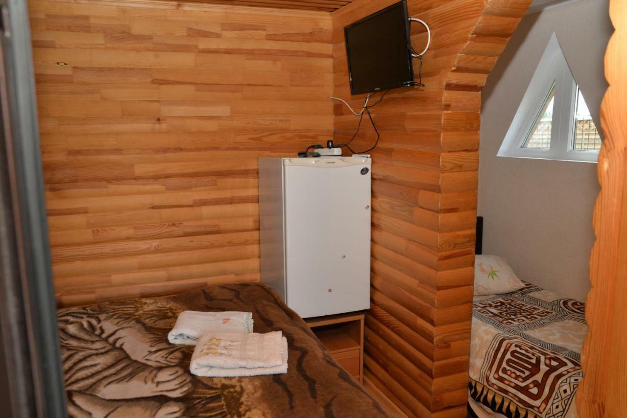 Pryvatna Sadyba Tviy Kut Hotel Свитяз Екстериор снимка